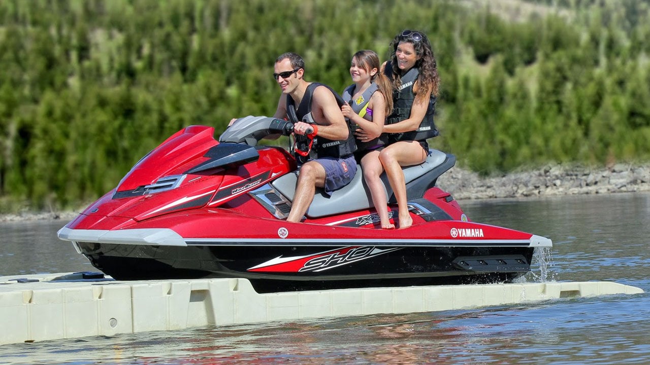 Must-have accessories for your jet skis