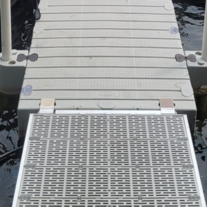 EZ Dock outside hinge to 60" dock section