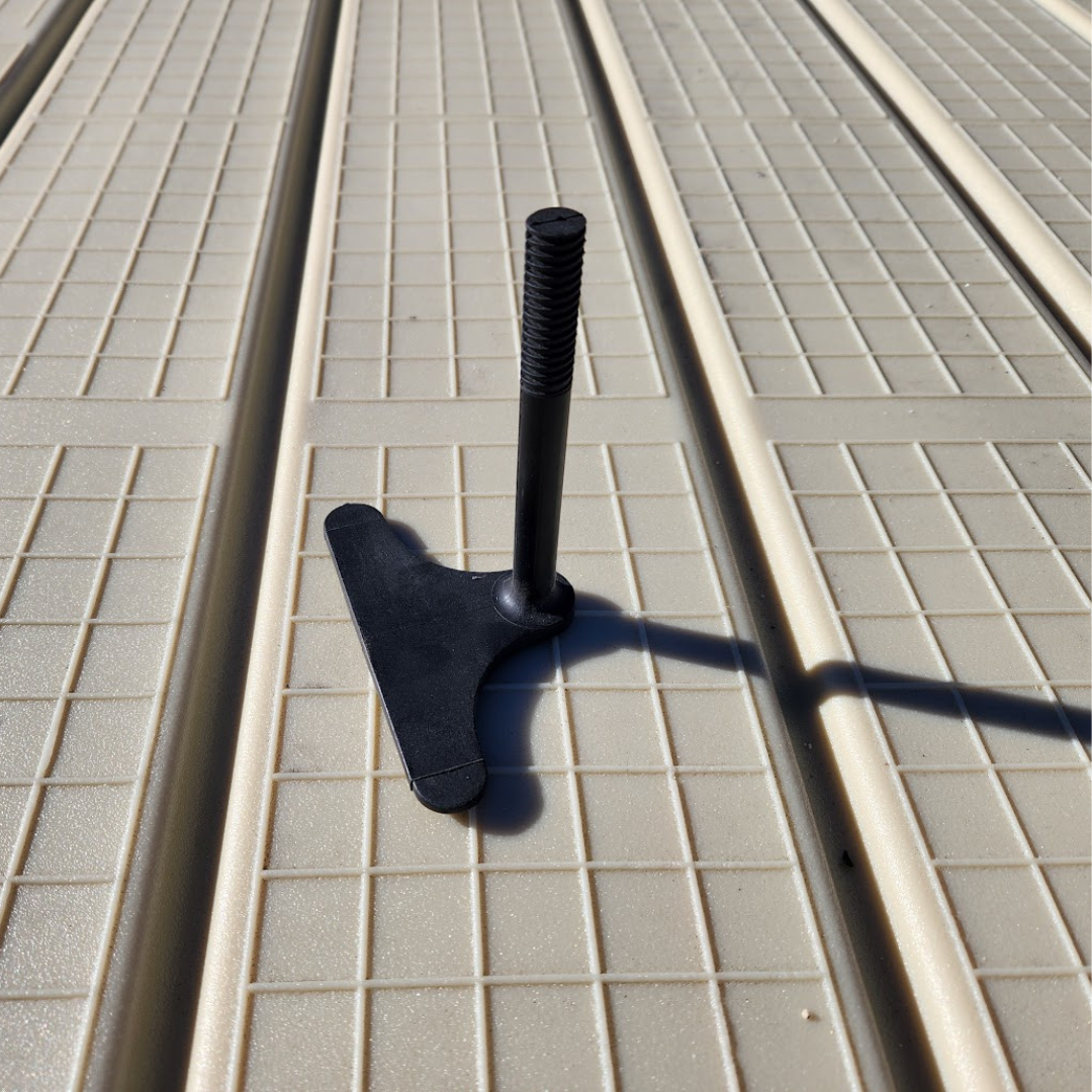 fwmdockslowprocornerbolt2